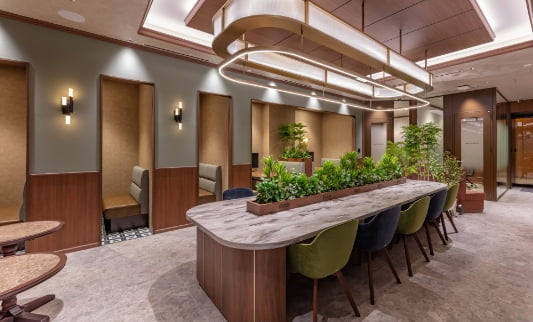 ビジネスラウンジ